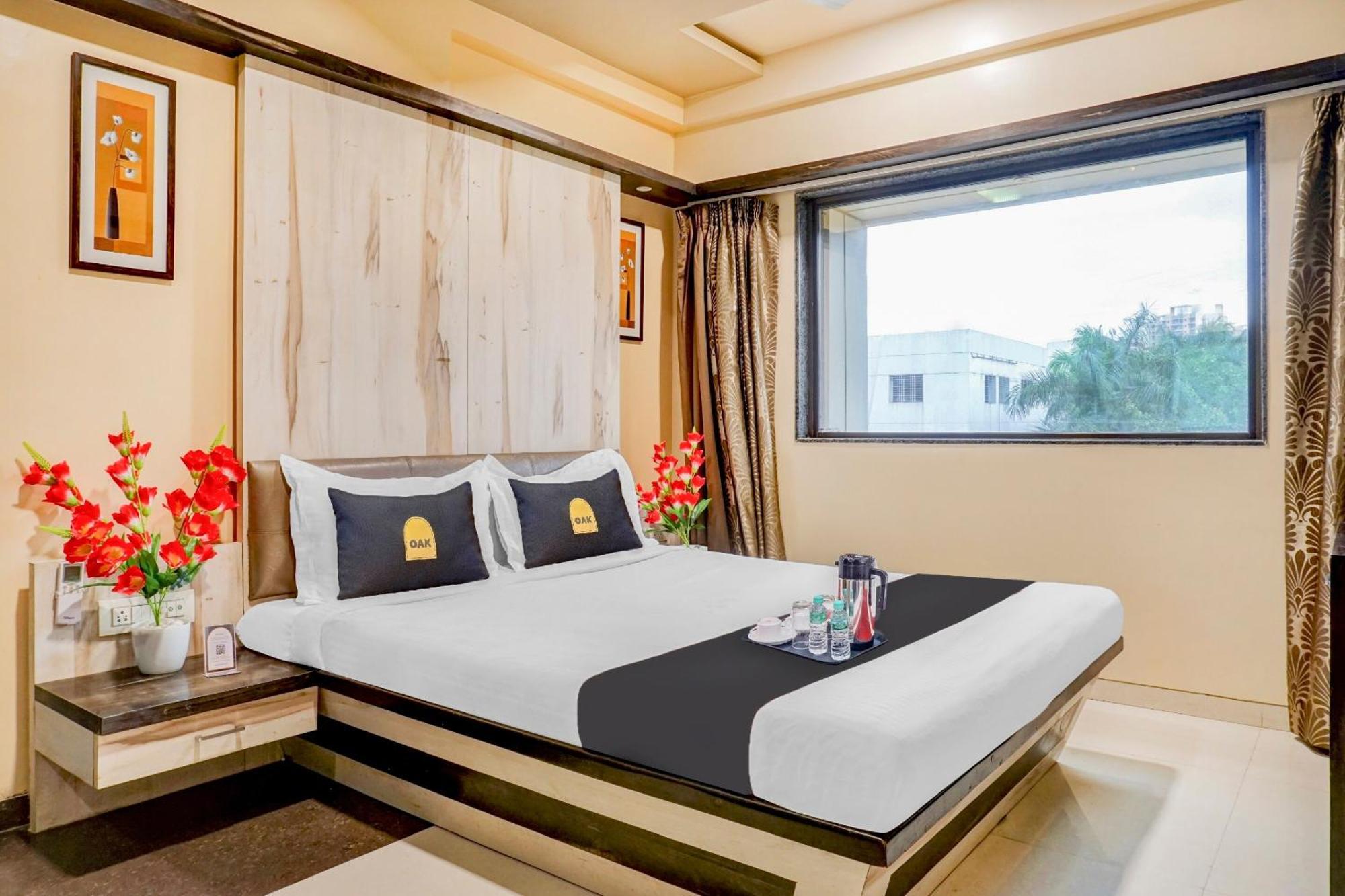 Caves Plaza Near Igi Airport Delhi Hotel